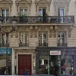 Louvre Apartment